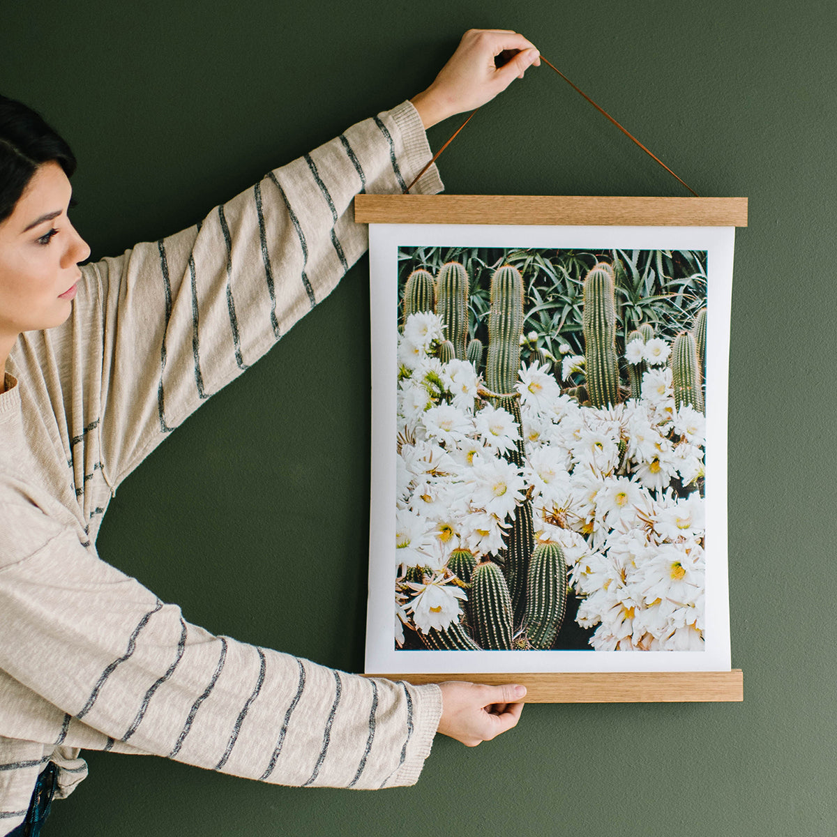 Hanger frames, Your photo on canvas framed, Print Hanger, Poster hange – OC  Canvas Studio